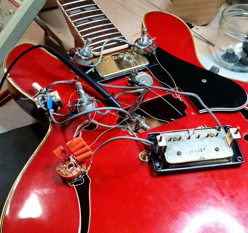 GHOST GUITARE LUTHERIE RÉPARATION GUITARE GHOST GUITARE LUTHERIE